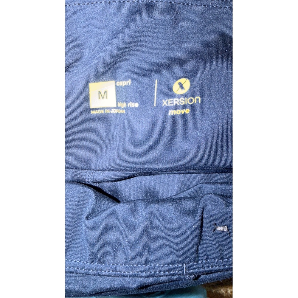 Xersion Move Womens High Rise Capri Leggings Colorblock Navy Pink Size Medium - Picture 3 of 3